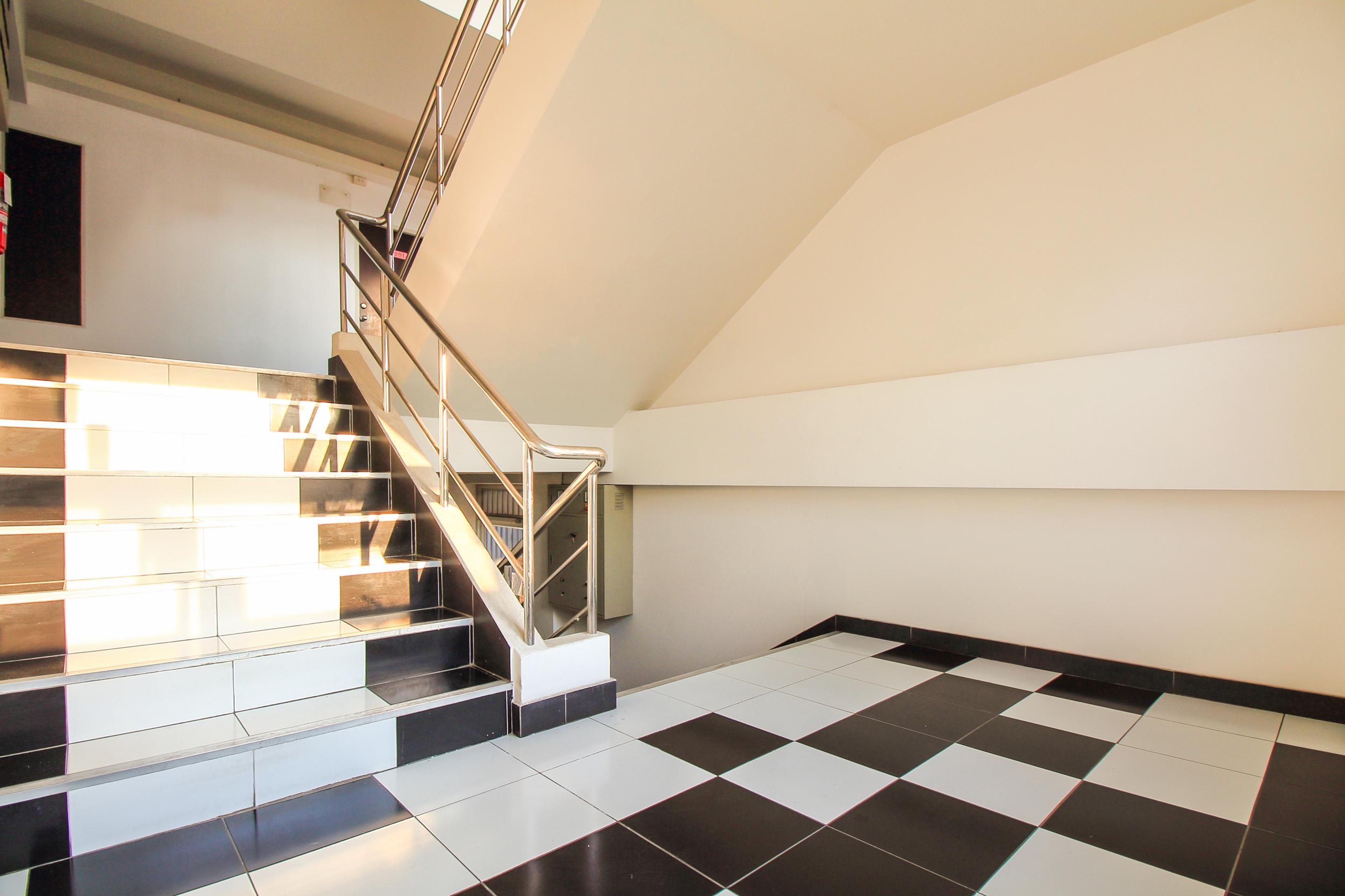 Ruan Plaisoi Apartment Bangkok Bagian luar foto