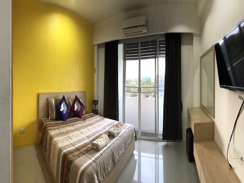 Ruan Plaisoi Apartment Bangkok Bagian luar foto